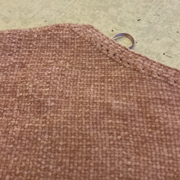Valur like material. Sweater - Picture 3 of 3